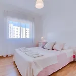 Spacious 2 Bedroom In Апартаменты