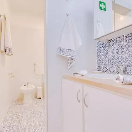 Lägenhet Spacious 2 Bedroom In Faro