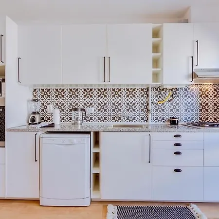 Spacious 2 Bedroom In Dystrykt Faro