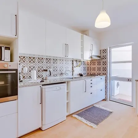 Spacious 2 Bedroom In